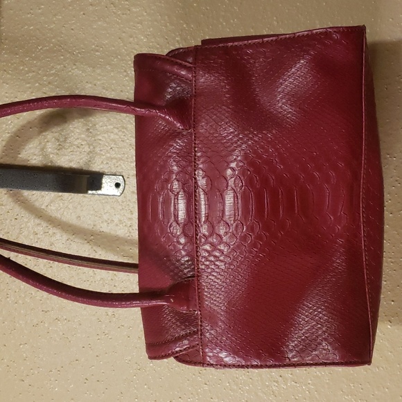 Liz Claiborne  shoulder tote - Picture 2 of 11
